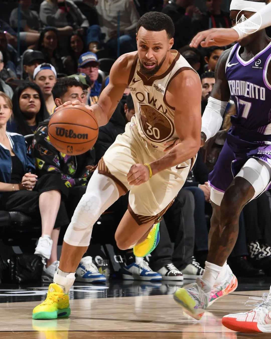 九游娱乐- 库里打掘金季后赛的数据 