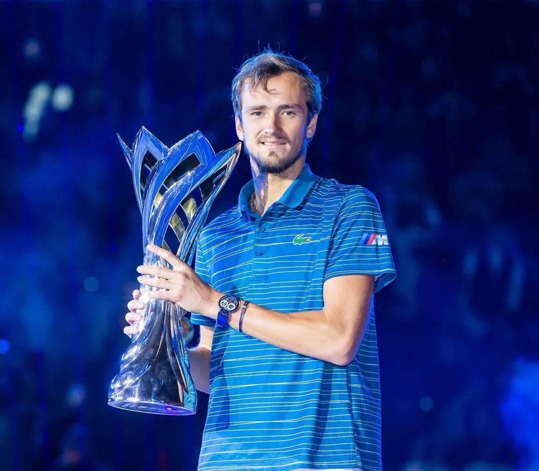 九游娱乐-阿扎伦卡在德国队比赛中败北,战术调整引发热议!的简单介绍