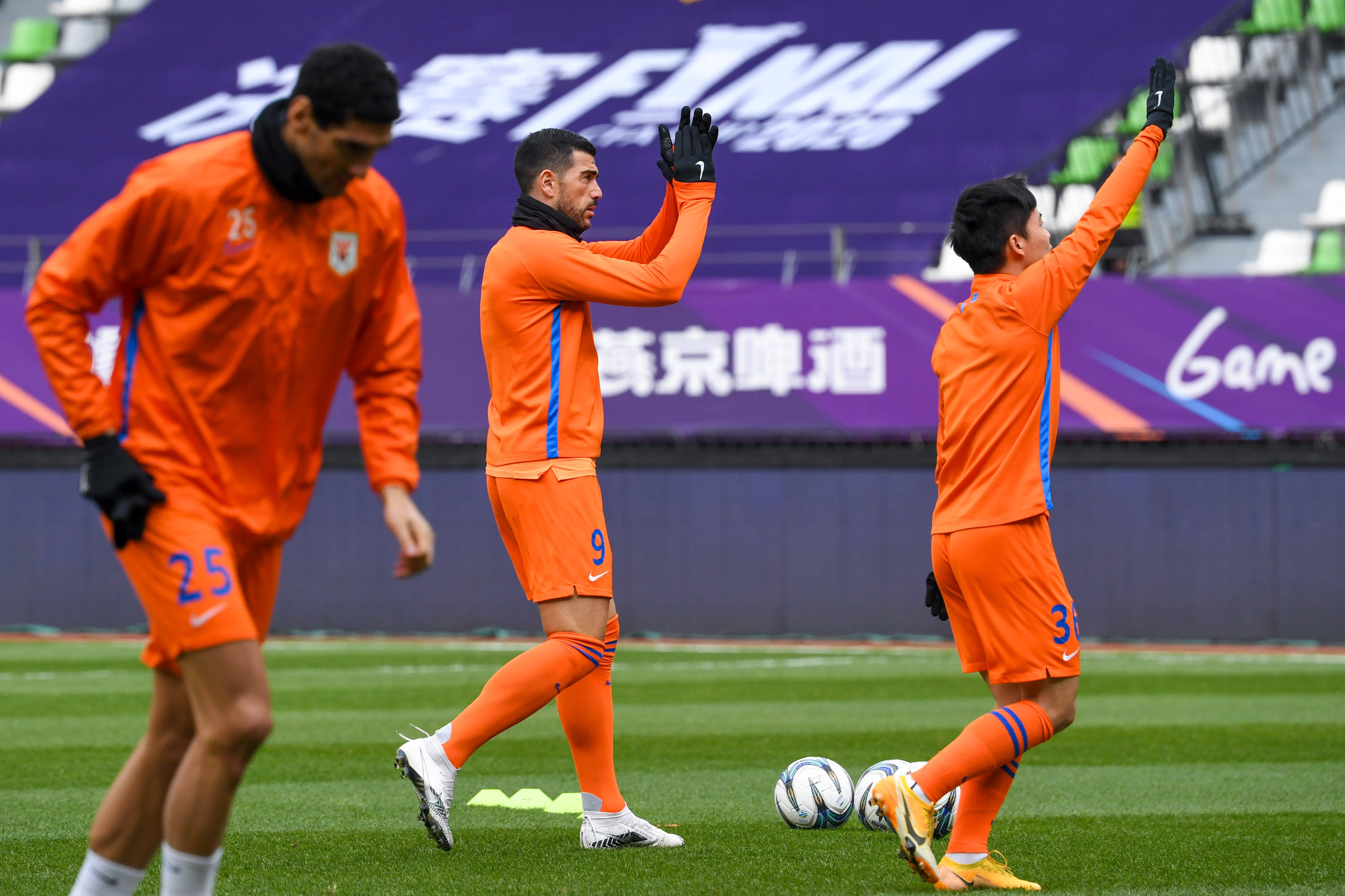 九游- 前巴黎圣日耳曼球员 