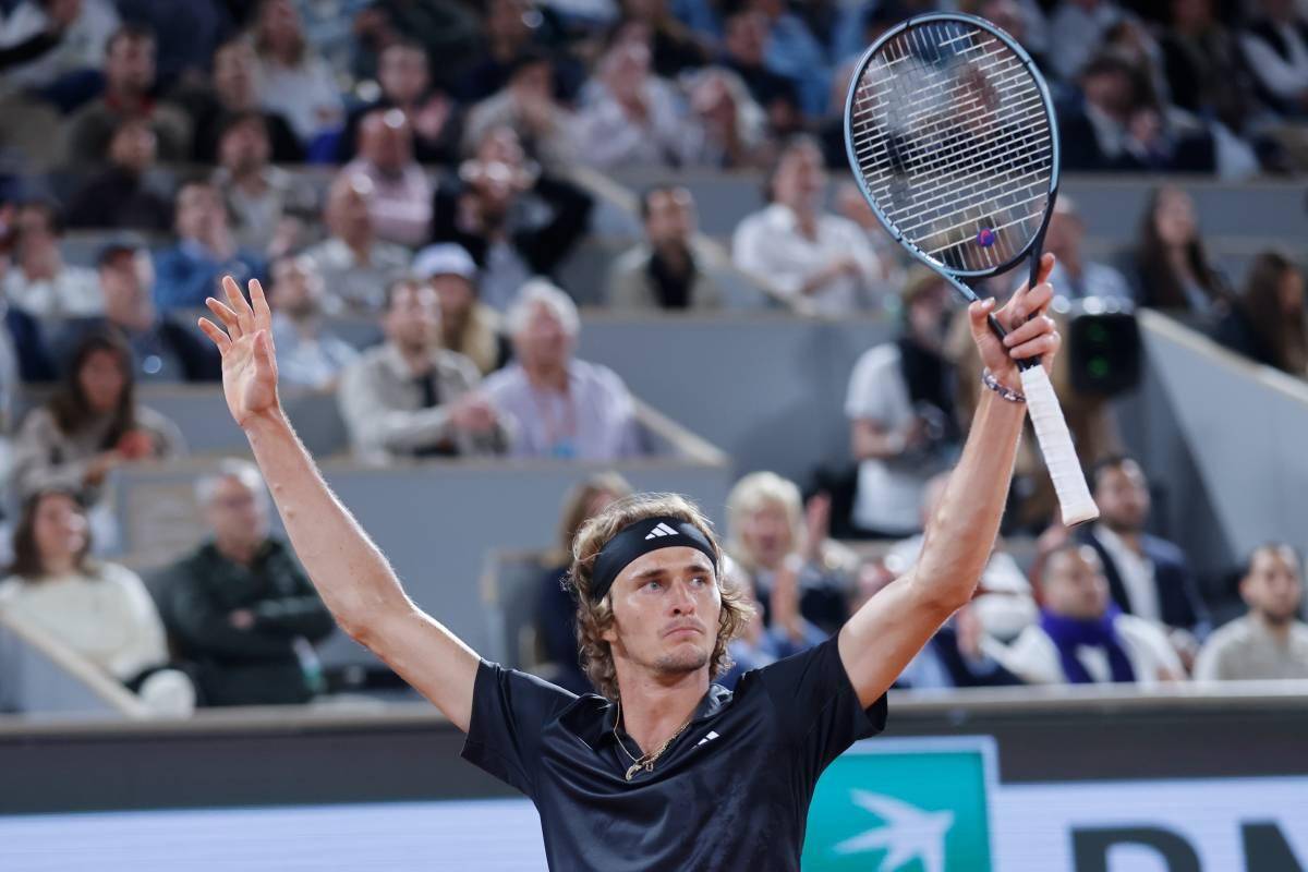 九游-包含浓眉哥在巴塞罗那比赛中回归赛场，逆转引发热议！的词条